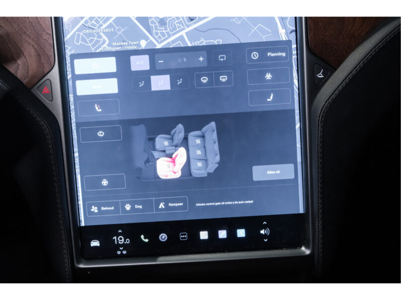 Tesla Model S Long Range - 16