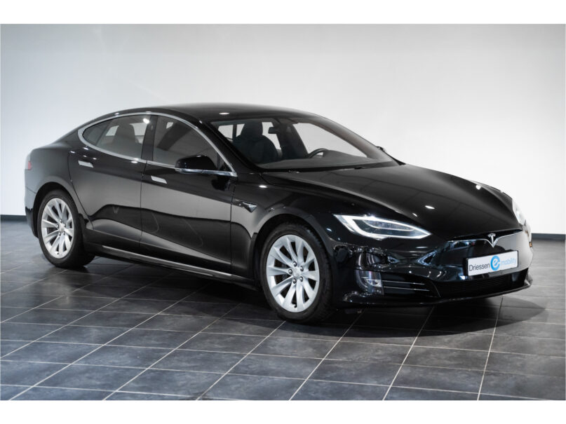 Tesla Model S Long Range - 2