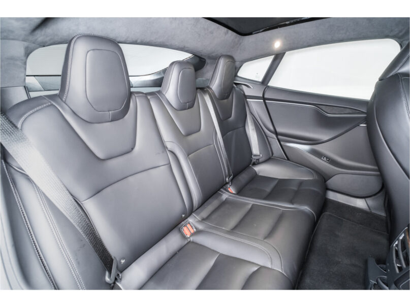 Tesla Model S Long Range - 22