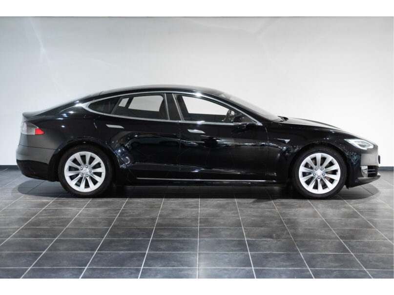 Tesla Model S Long Range - 4