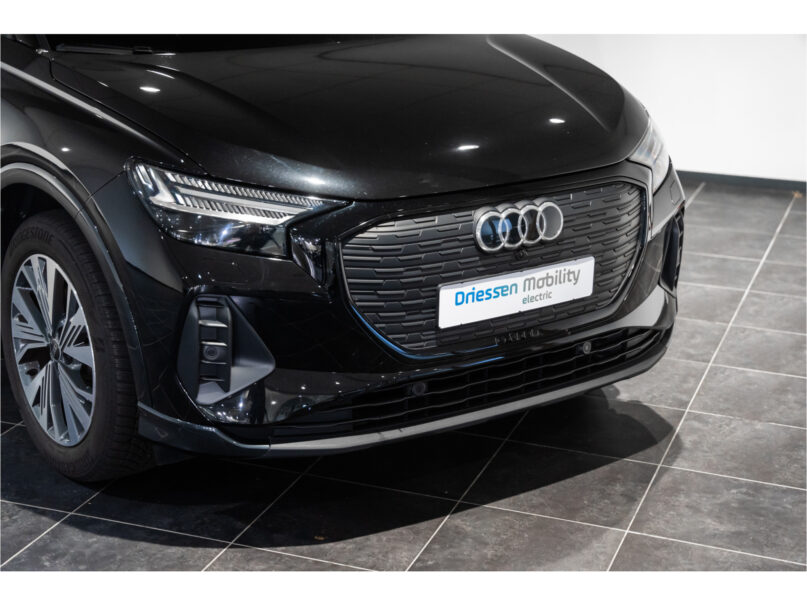 Audi Q4 e-tron 35 Launch edition Advanced 55 kWh - 4