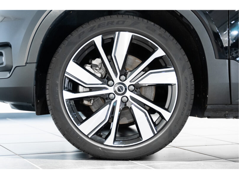 Volvo XC40 Recharge P8 AWD R-Design - 11