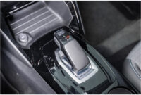 Peugeot e-2008 EV Blue Lease Allure 50 kWh - 18