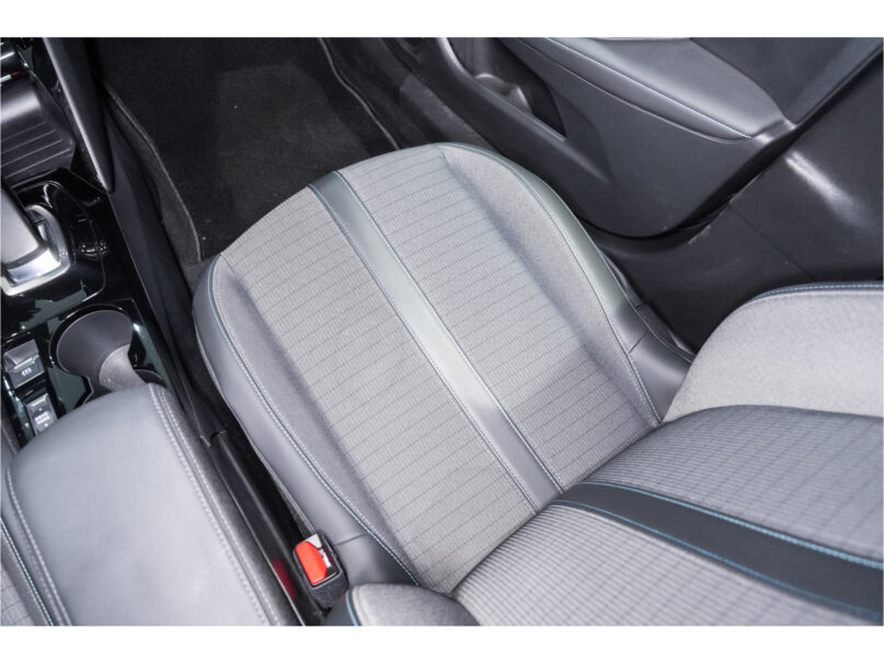 Peugeot e-2008 EV Blue Lease Allure 50 kWh - 19