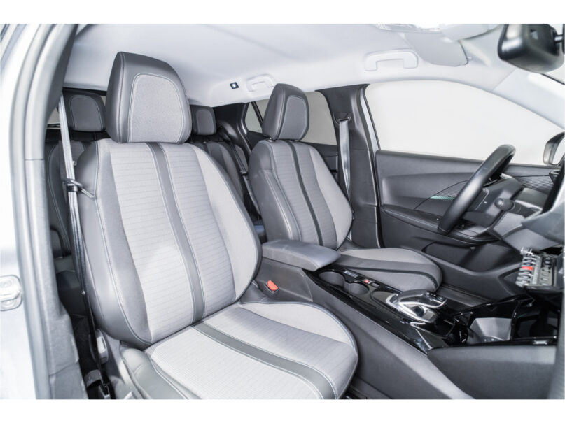 Peugeot e-2008 EV Blue Lease Allure 50 kWh - 21