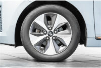 Hyundai IONIQ Premium EV - 11