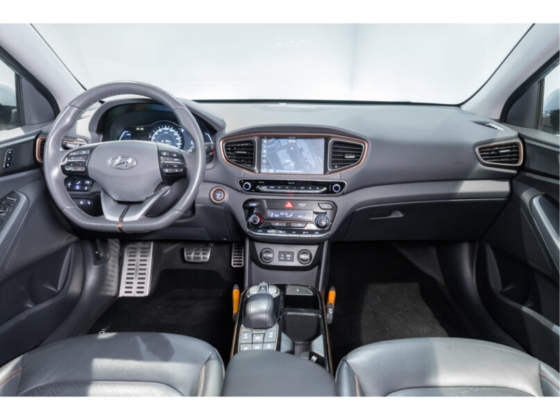 Hyundai IONIQ Premium EV - 13