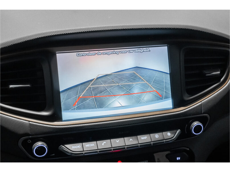 Hyundai IONIQ Premium EV - 16
