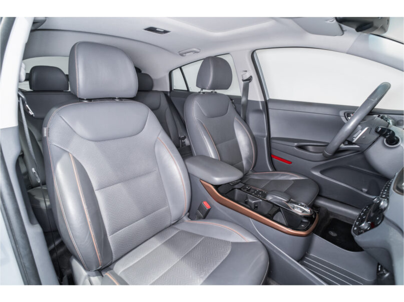 Hyundai IONIQ Premium EV - 22