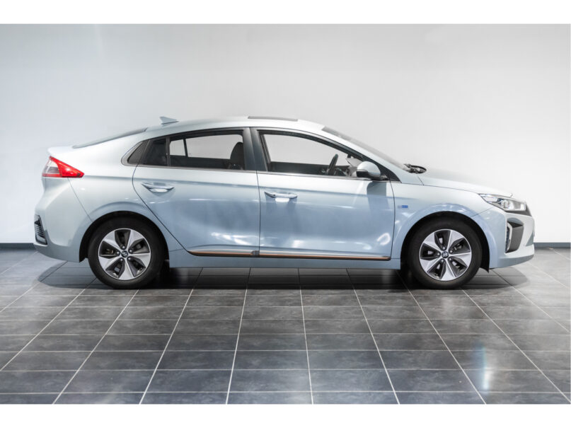 Hyundai IONIQ Premium EV - 4