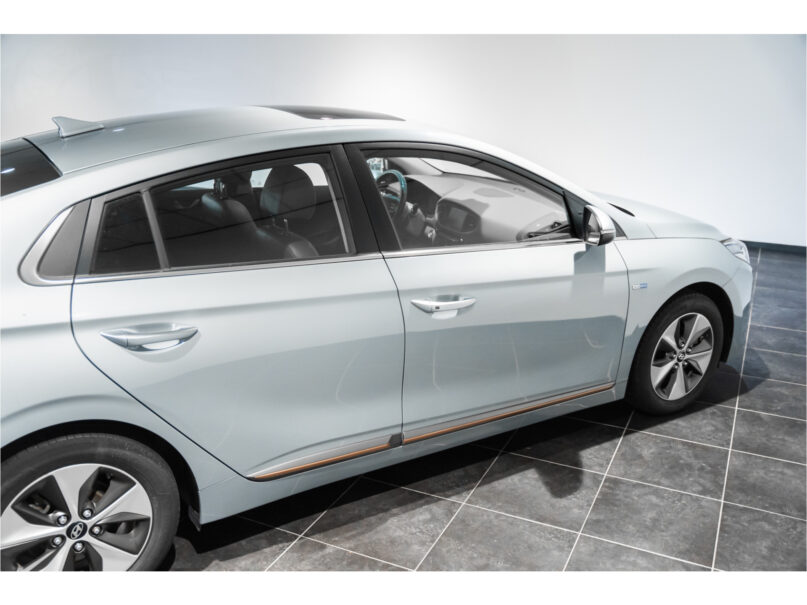Hyundai IONIQ Premium EV - 8